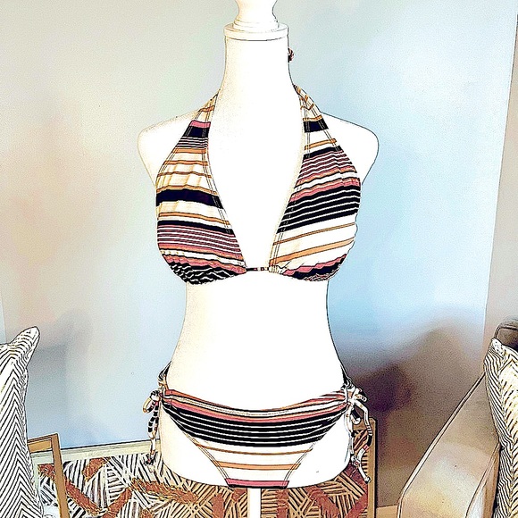 InGear Orange, Brown, and White String 👙 Bikini 👙 with Adjustable Bottoms. - Picture 6 of 9